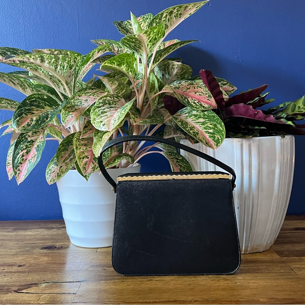 Vintage navy blue leather Manon purse